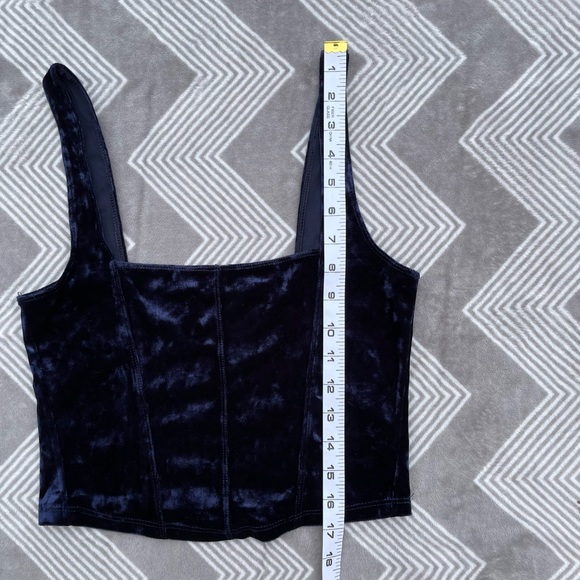 Intimately Free People Crushed Velvet Corset Style Crop Top Small Navy - Picture 7 of 8